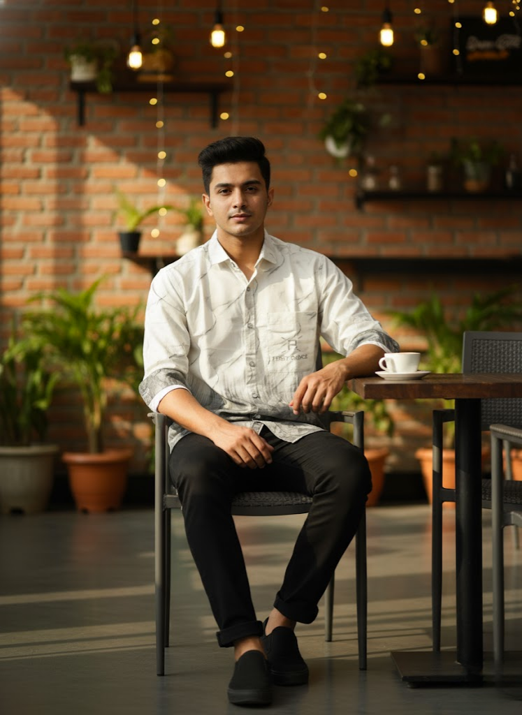 Men’s White Marble Fade Shirt – Resort Edition