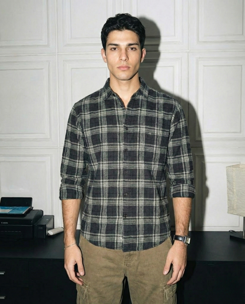 Men's Charcoal Grey Checked Casual Shirt | Button-Down