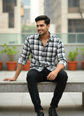 Men’s White & Grey Checked Cotton Slim Fit Casual Shirt